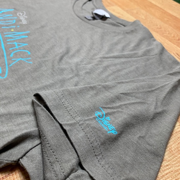 Andi Mack Shirt Gray Medium Disney Channel Original 50/25/25 Soft Logo Tee - Picture 8 of 9